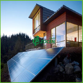 Telhado fora dos sistemas das energias solares da grade