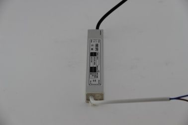 a C.C. 30W de 2500mA 12 V Waterproof a fonte de alimentação EPA8270C do diodo emissor de luz motorista/IP68 do diodo emissor de luz